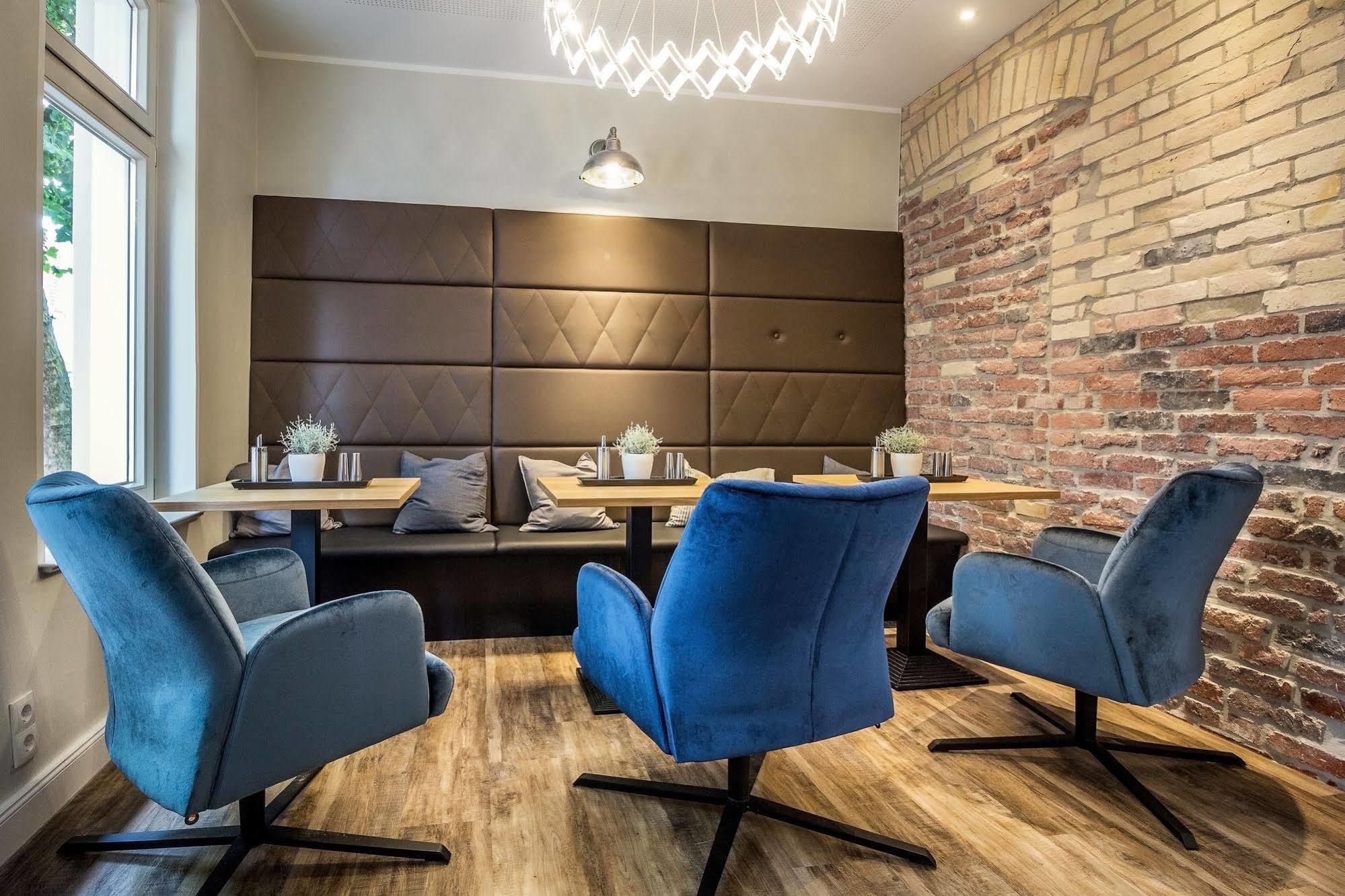 Burghotel Линген Екстериор снимка